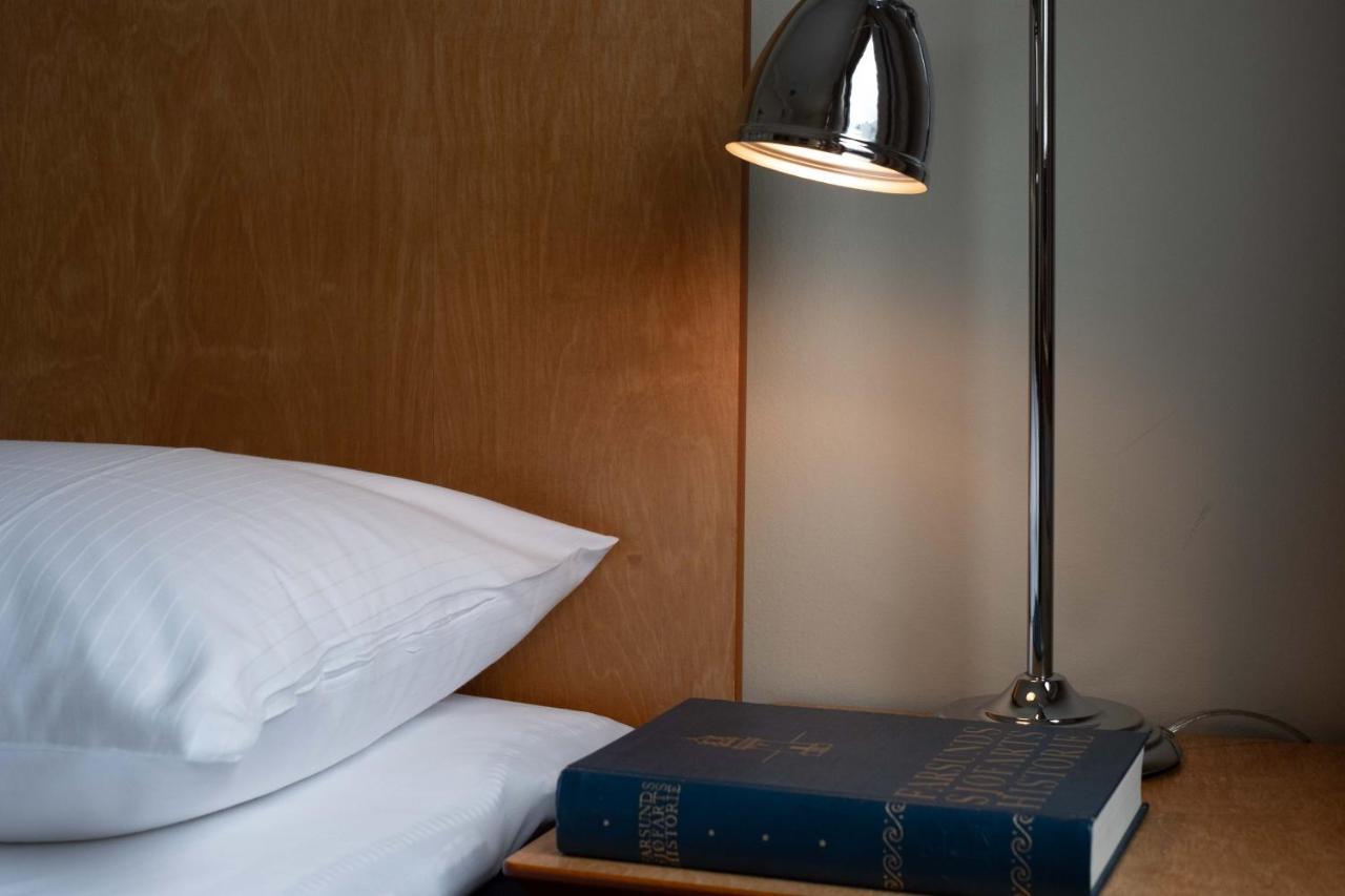 Rederiet Hotel Фарсунн Экстерьер фото